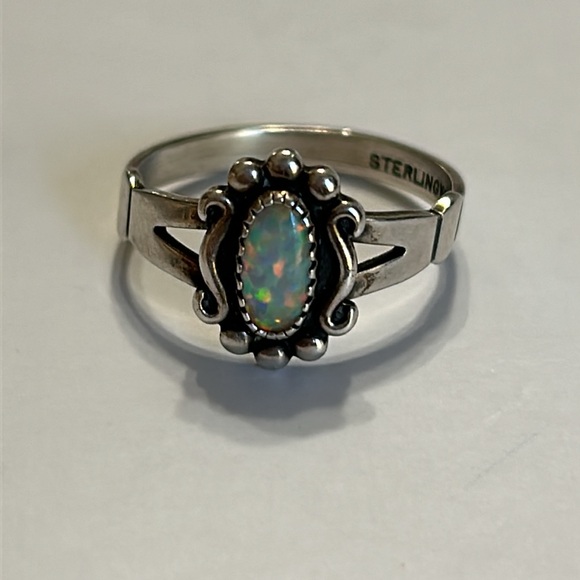 Wmco Native Sterling Silver Opal Ring. Size 6 - Picture 7 of 10
